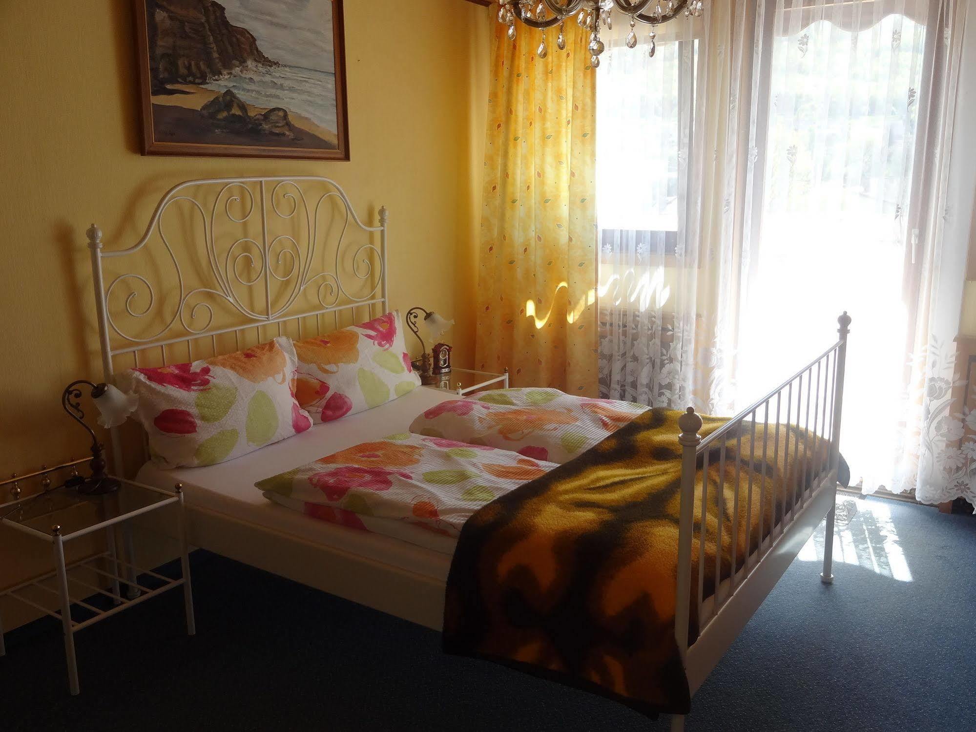 Star Hotel Fachbach Εξωτερικό φωτογραφία