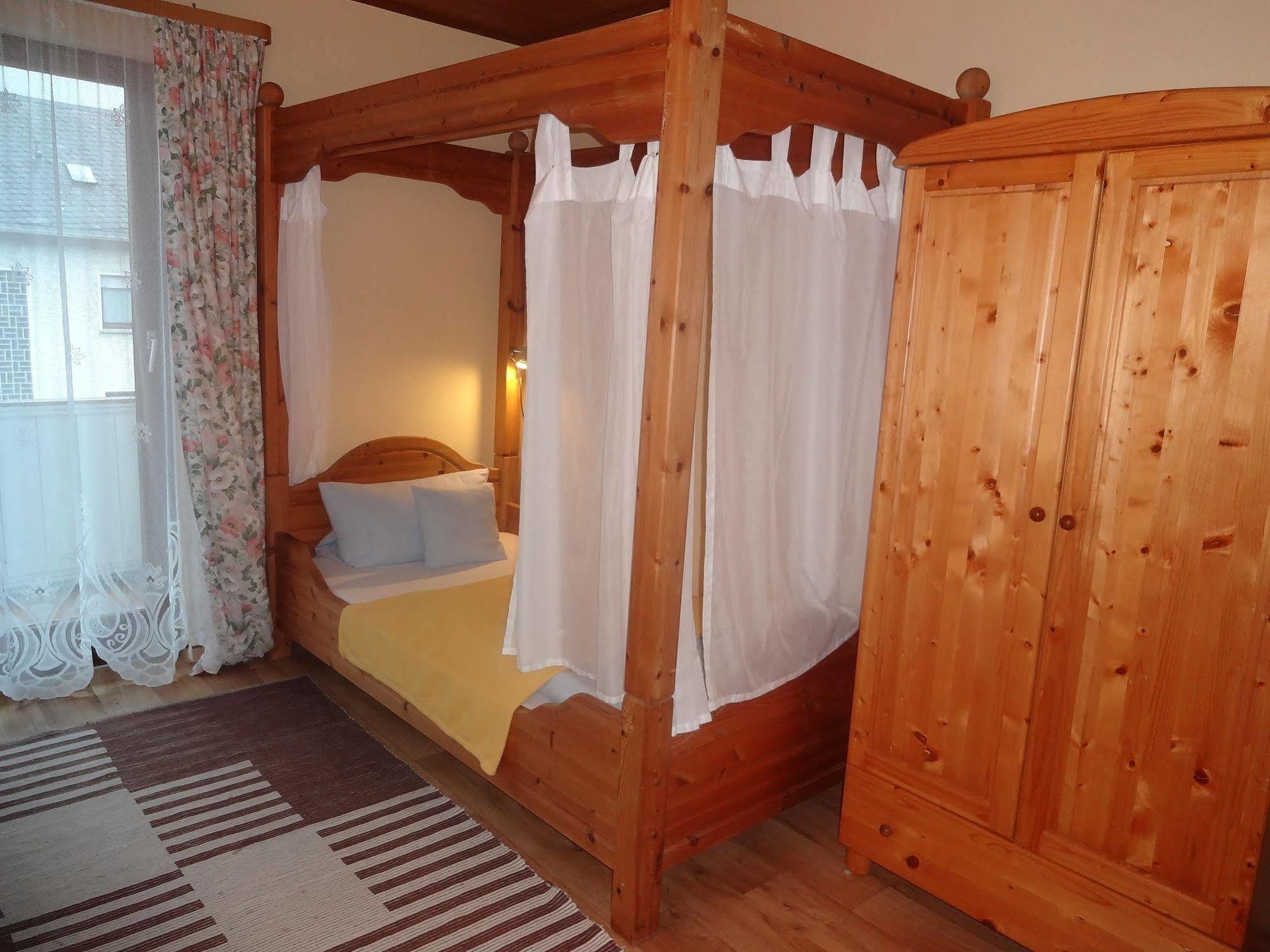 Star Hotel Fachbach Εξωτερικό φωτογραφία